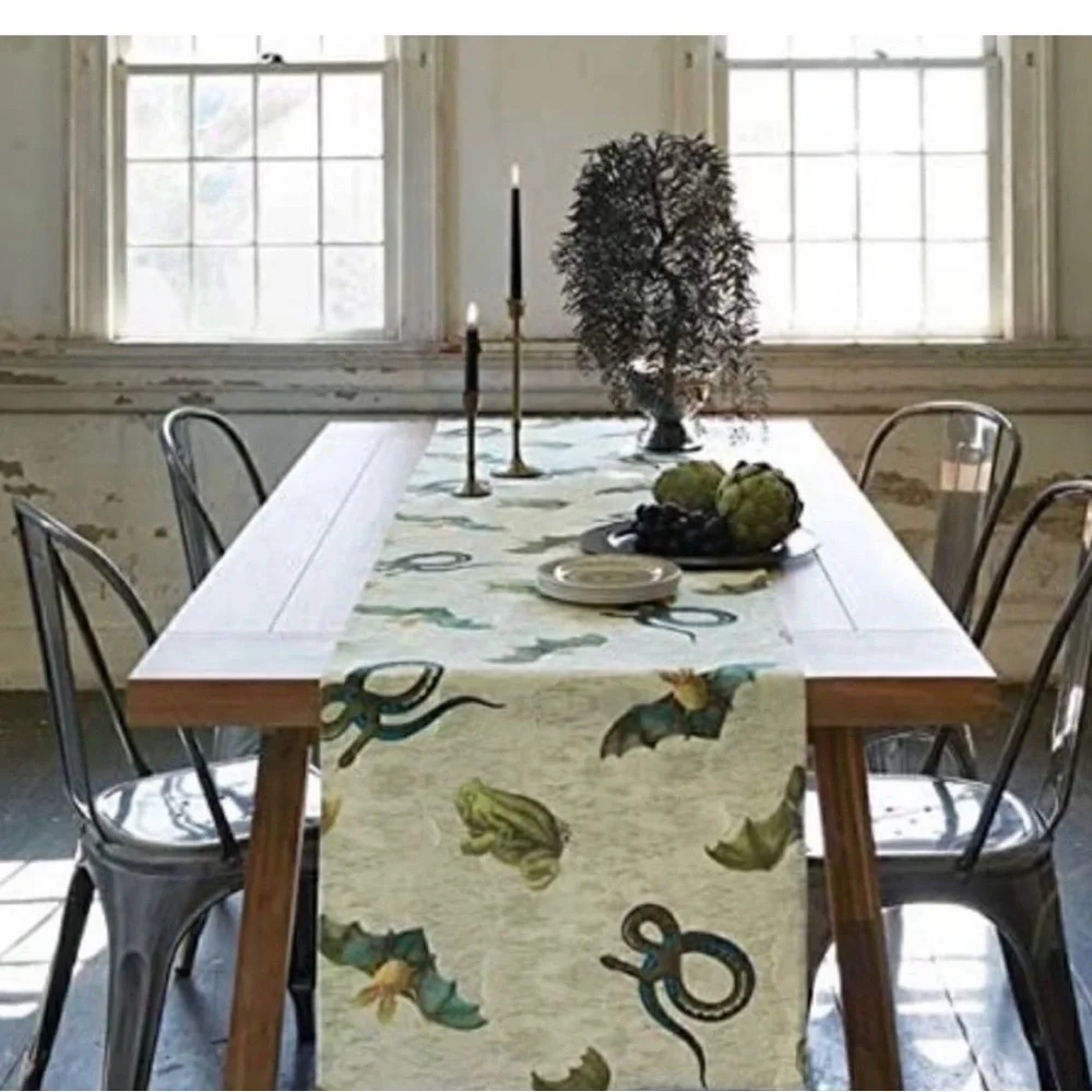 Creepy Crawly Table Runner